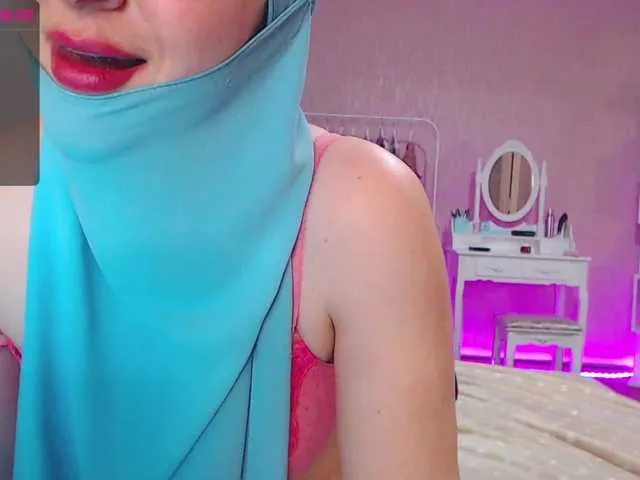 Live sex webcam photo for Blue-Eyes1 #272612288