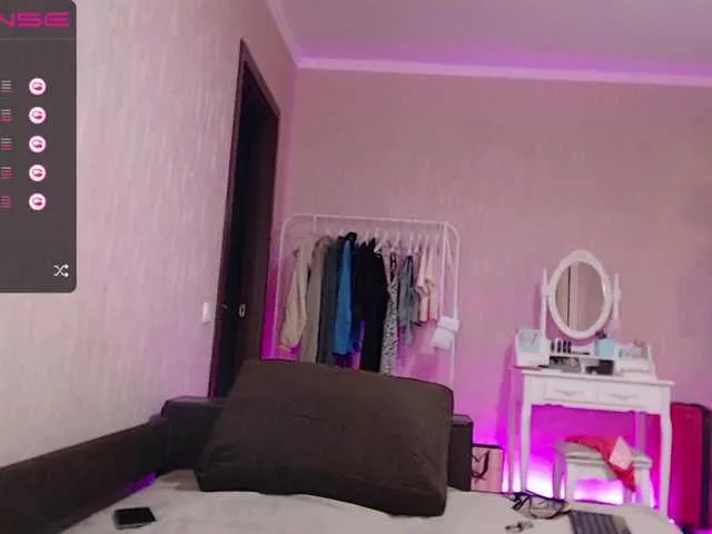 Live sex webcam photo for Blue-Eyes1 #274655014