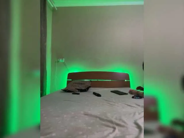 Live sex webcam photo for Blue-Eyes1 #276009245