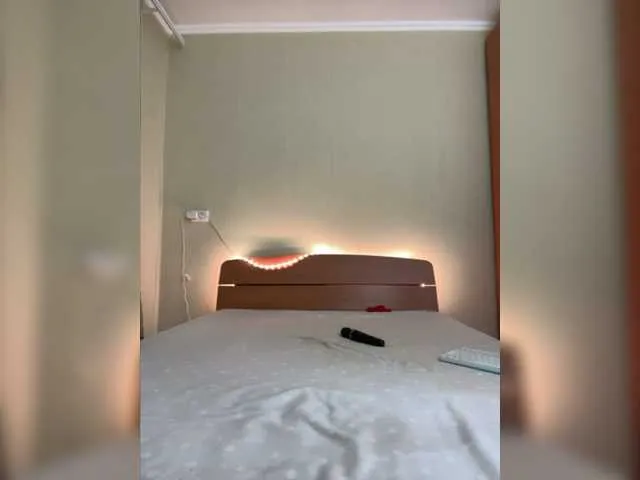 Live sex webcam photo for Blue-Eyes1 #276398468