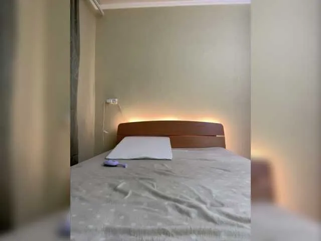 Live sex webcam photo for Blue-Eyes1 #276590759