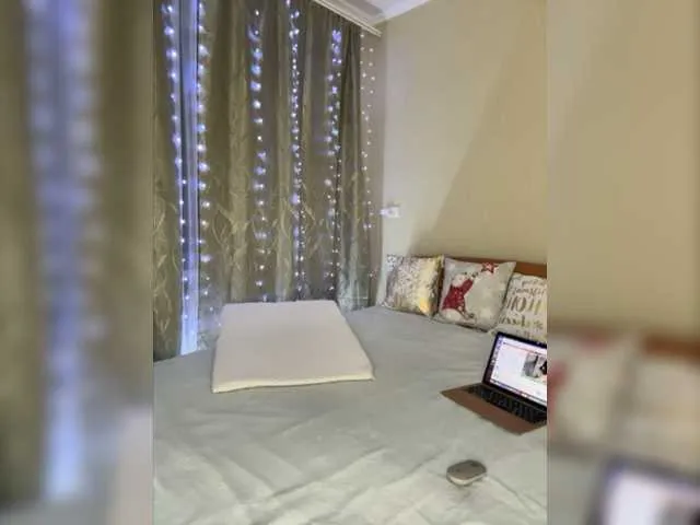 Live sex webcam photo for Blue-Eyes1 #277061090