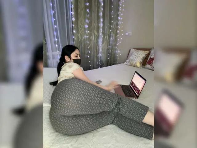 Live sex webcam photo for Blue-Eyes1 #277121989