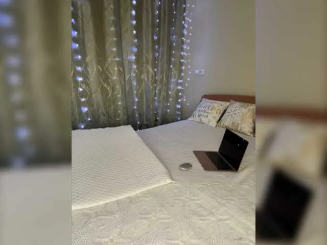 Live sex webcam photo for Blue-Eyes1 #277143340