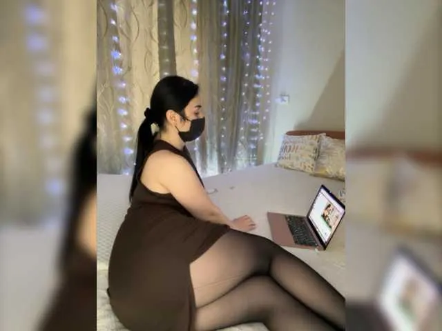 Live sex webcam photo for Blue-Eyes1 #277151868