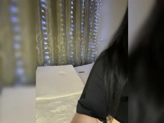 Live sex webcam photo for Blue-Eyes1 #277160783