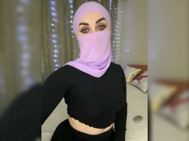 Live sex webcam photo for Blue-Eyes1 #277174790