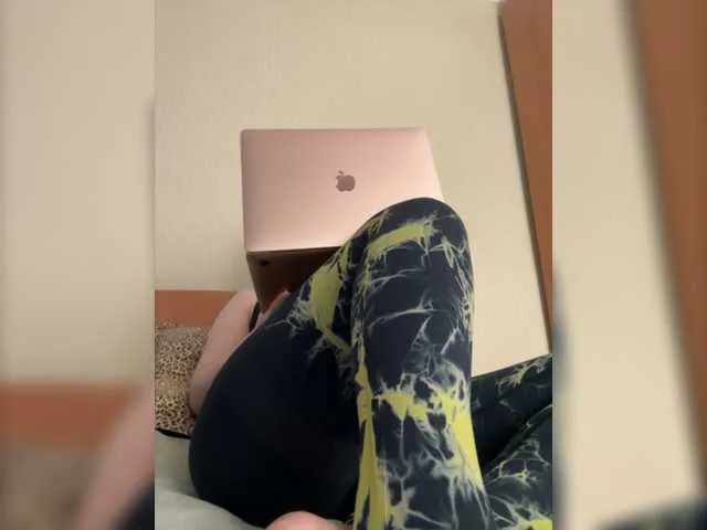 Live sex webcam photo for Blue-Eyes1 #277840860