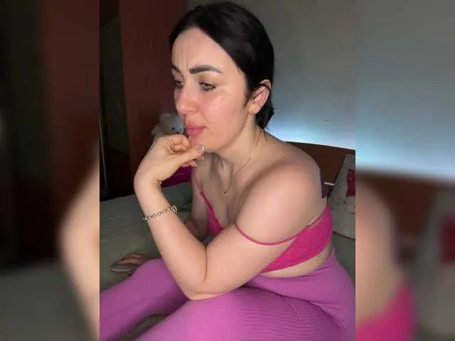 Live sex webcam photo for Blue-Eyes1 #289328105