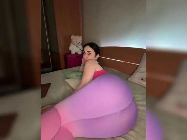 Live sex webcam photo for Blue-Eyes1 #289329828