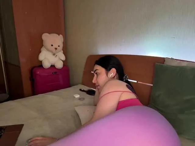 Live sex webcam photo for Blue-Eyes1 #289331092