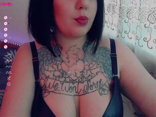 Live sex webcam photo for Blue1Curacao #275420188