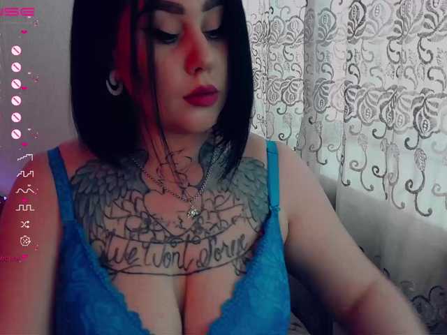 Live sex webcam photo for Blue1Curacao #275542368