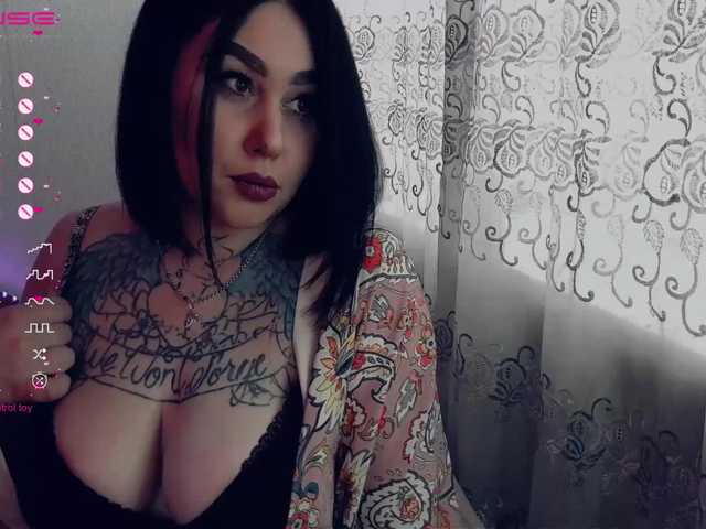 Live sex webcam photo for Blue1Curacao #275552554