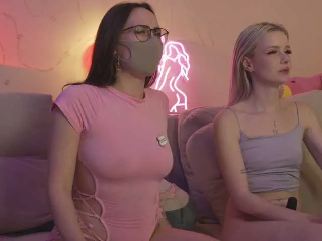 Live sex webcam photo for BlueCherry #277450653