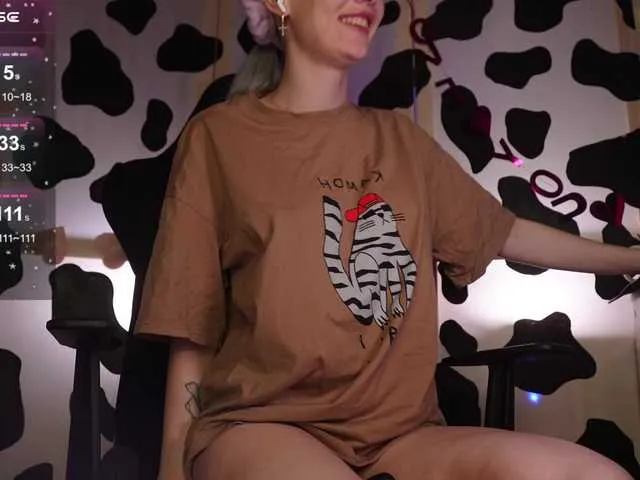 Live sex webcam photo for BlueCherry #290639831