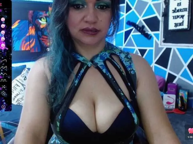 Live sex webcam photo for Blueeva #277523822