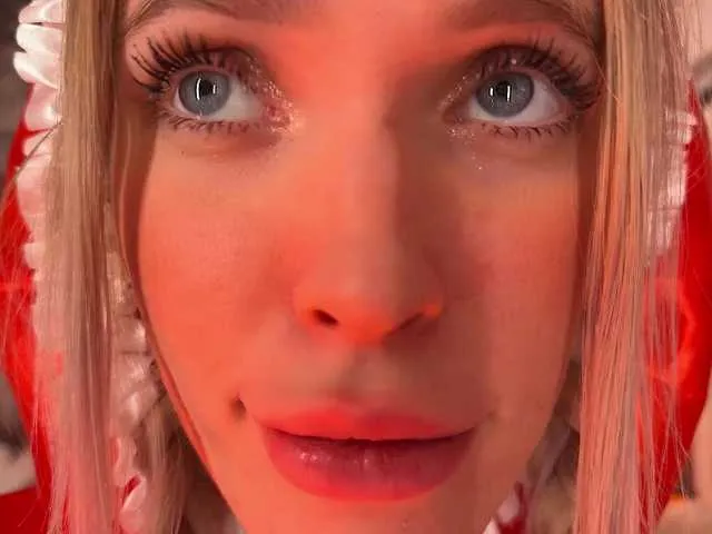 Live sex webcam photo for BlushMikki #292185920