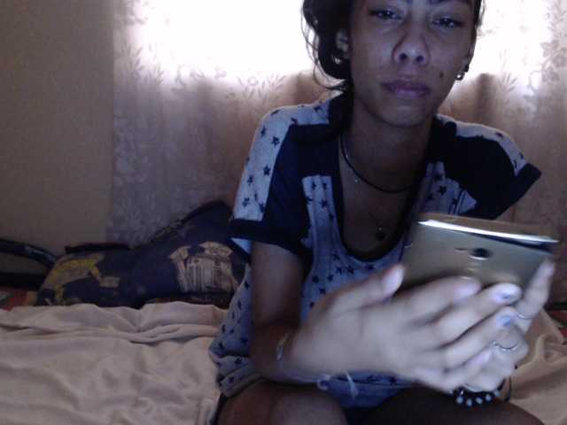 Live sex webcam photo for Bluuu- #273864609