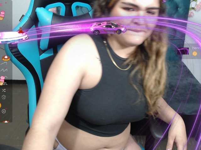 Live sex webcam photo for Bobby-KA #276778229