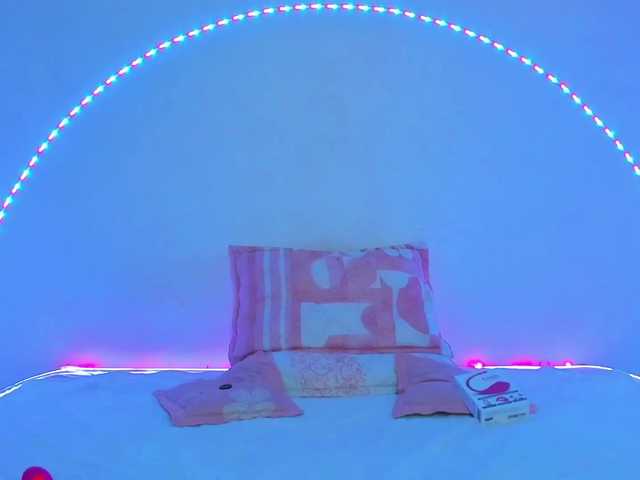 Live sex webcam photo for Body69LyD #272974663