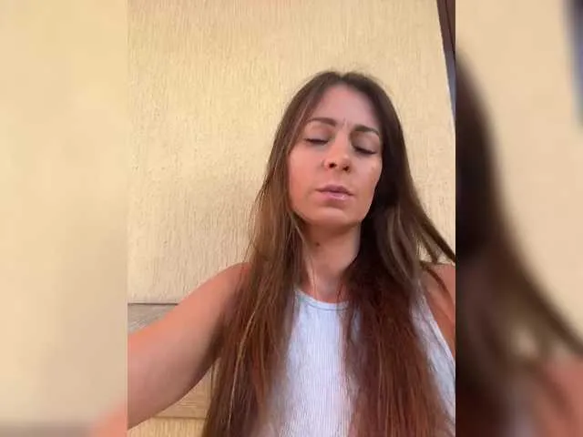 Live sex webcam photo for Bogema11 #291871560