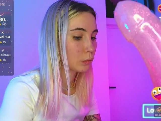 Live sex webcam photo for BogyAngell #277409522