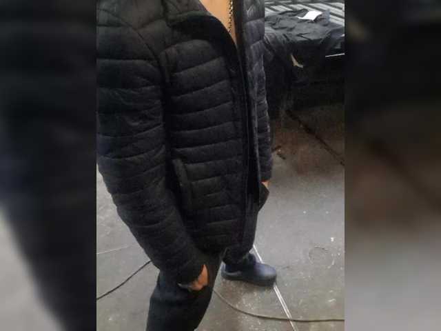 Live sex webcam photo for Bolt400 #290778490