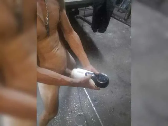 Live sex webcam photo for Bolt400 #291535424