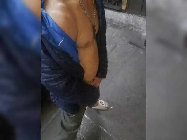 Live sex webcam photo for Bolt400 #291843644