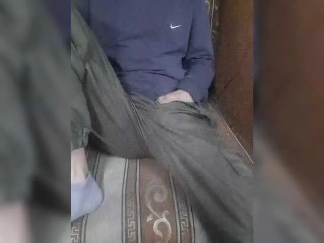 Live sex webcam photo for Bolt400 #292039861