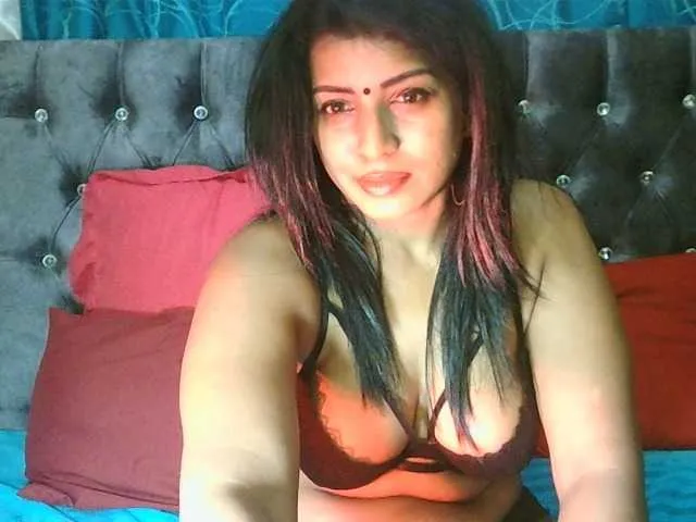 Live sex webcam photo for Bombasskitty #276411933