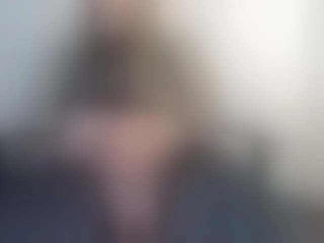 Live sex webcam photo for BombomGill #292847246