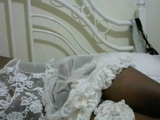 Live sex webcam photo for BoobieQueen #277814680