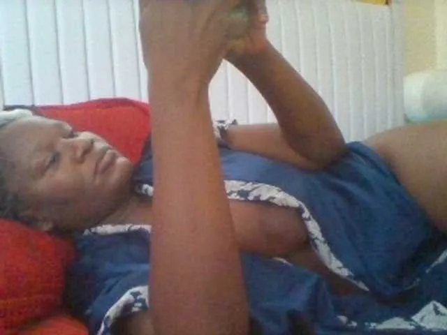 Live sex webcam photo for BoobieQueen #290790547