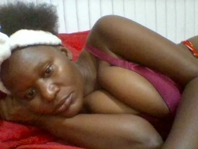 Live sex webcam photo for BoobieQueen #290793443