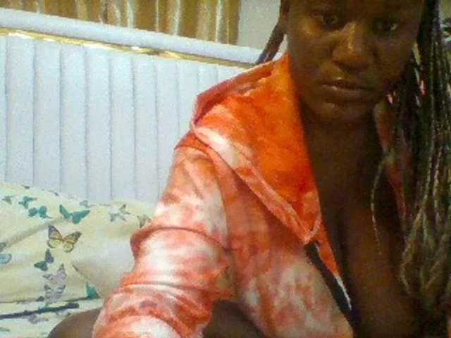 Live sex webcam photo for BoobieQueen #291545143