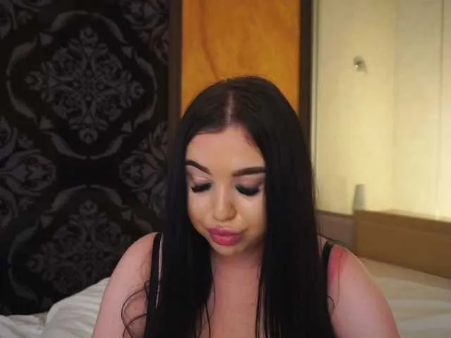 Live sex webcam photo for BoobsBounce69 #277301163