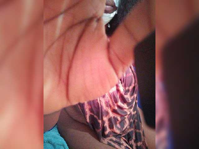 Live sex webcam photo for Boojunosnasty #276802087
