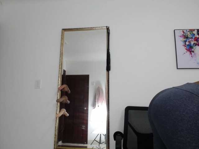 Live sex webcam photo for BooniieBrooks #272503303