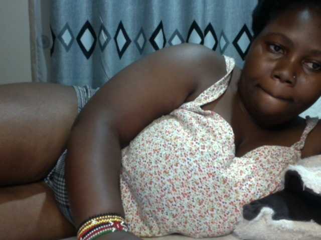 Live sex webcam photo for Bootylola #277197099