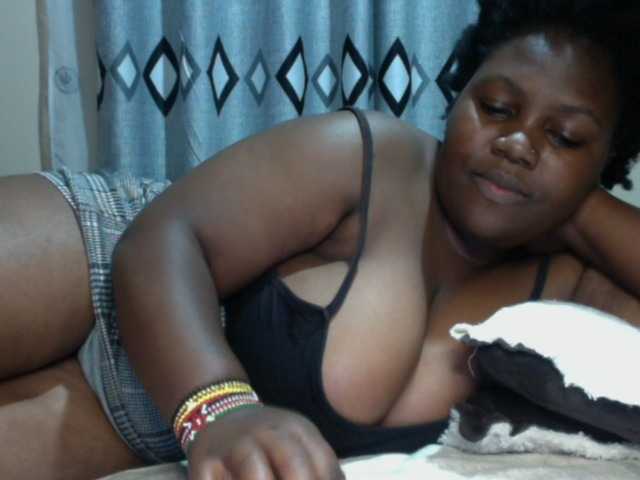 Live sex webcam photo for Bootylola #277203860