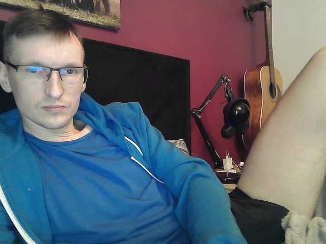 Live sex webcam photo for BoredAndAlone #277025906