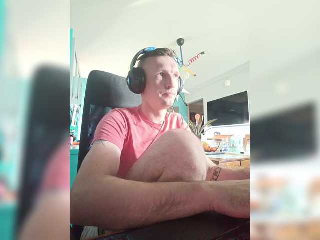 Live sex webcam photo for BoredAndAlone #279519774