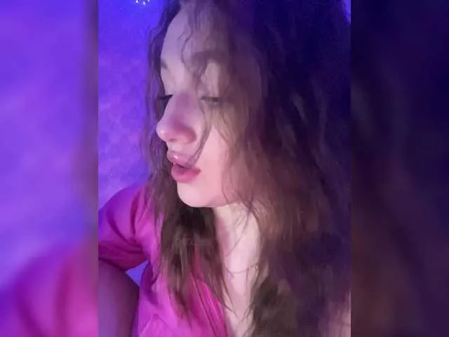 Live sex webcam photo for BoredGirl #290452267