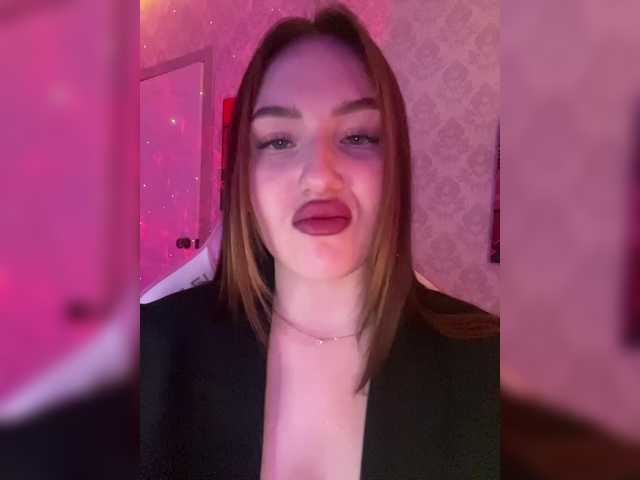 Live sex webcam photo for BoredGirl #290604999