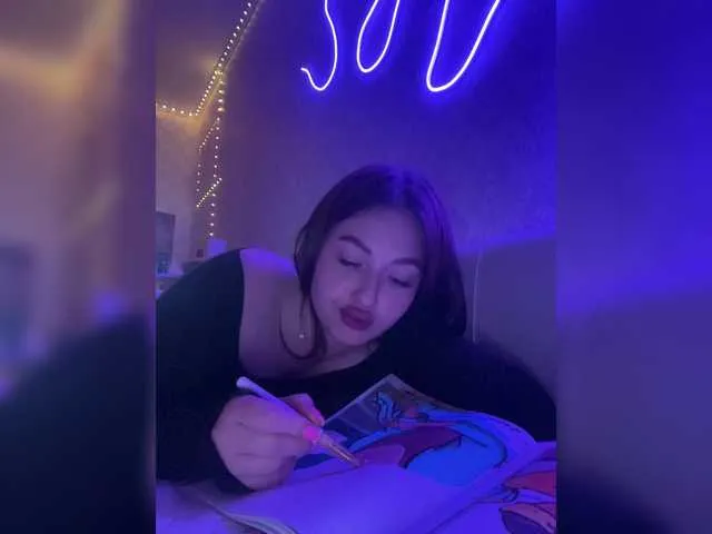 Live sex webcam photo for BoredGirl #290693647