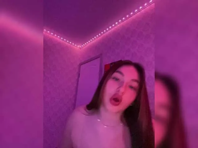 Live sex webcam photo for BoredGirl #290858677