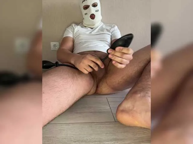 Live sex webcam photo for BornAss #290682748