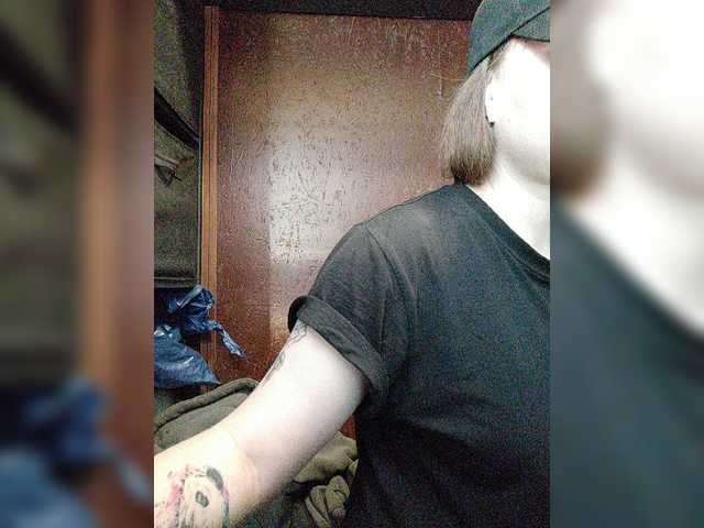 Live sex webcam photo for Borzova72 #272266444